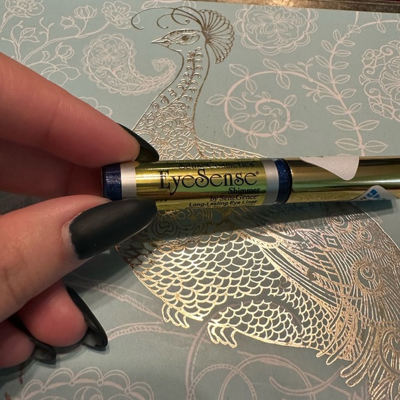 3/$20 ✨ Ocean liquid eyeliner - Picture 3 of 4